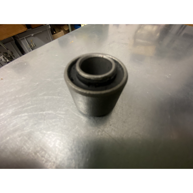 Upper drop link bush anti-roll bar