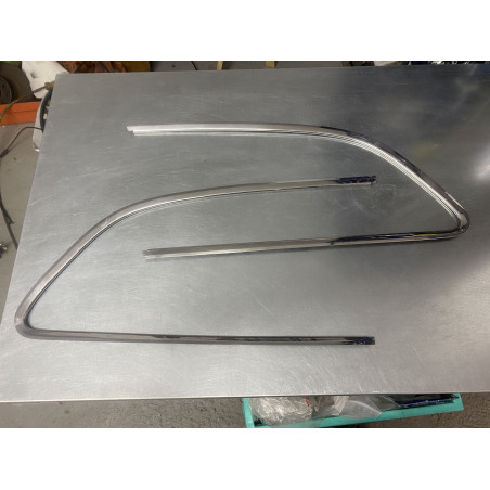 Rear window frame side trim set - Sprint from 06601 on - original used