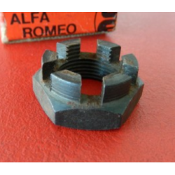 Kronenmutter für Lenkung unten