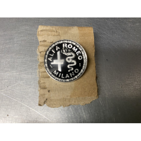 Emblem Alfa Romeo, schwarz für Kennzechenbeleuchtung "Düsenjet", hinten - Sprint & Sprint Veloce bis Bj.'61