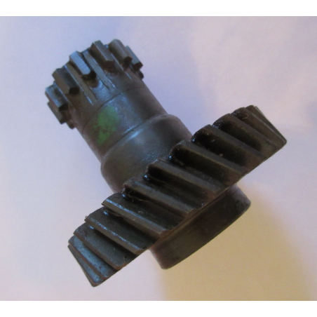Gearwheel 5th gear & reverse gear layshaft