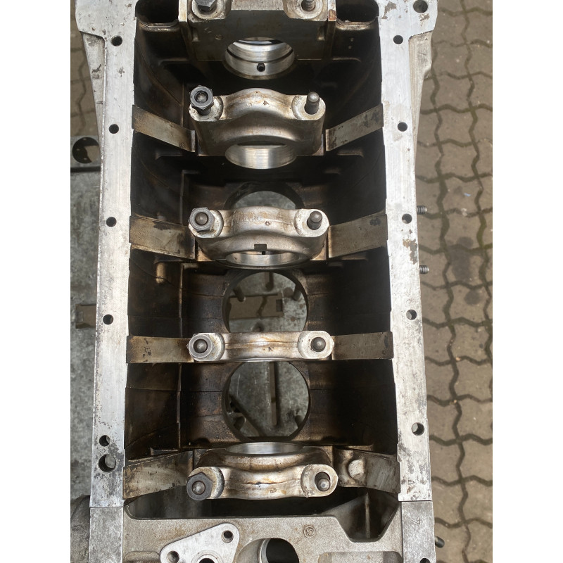 Engine block Alfa Romeo 105 2000 incl. timing cover