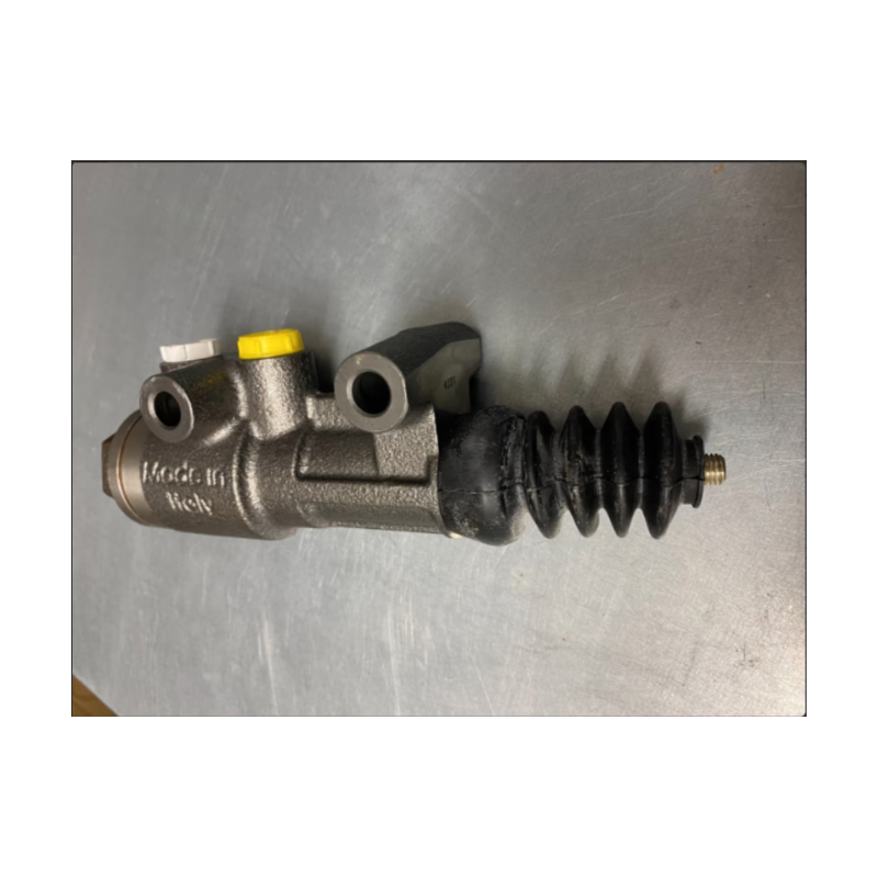 Master brake cylinder type Girling, 3/4" for cars with disc brake at front