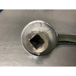 Fensterkurbel Vierkantbefestigung