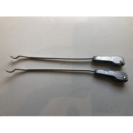 Wiper arm set, 260mm, blade spoon pug in mounting type C, shaft mounting with screw type SWF - Spider, Sprint, Berlina
