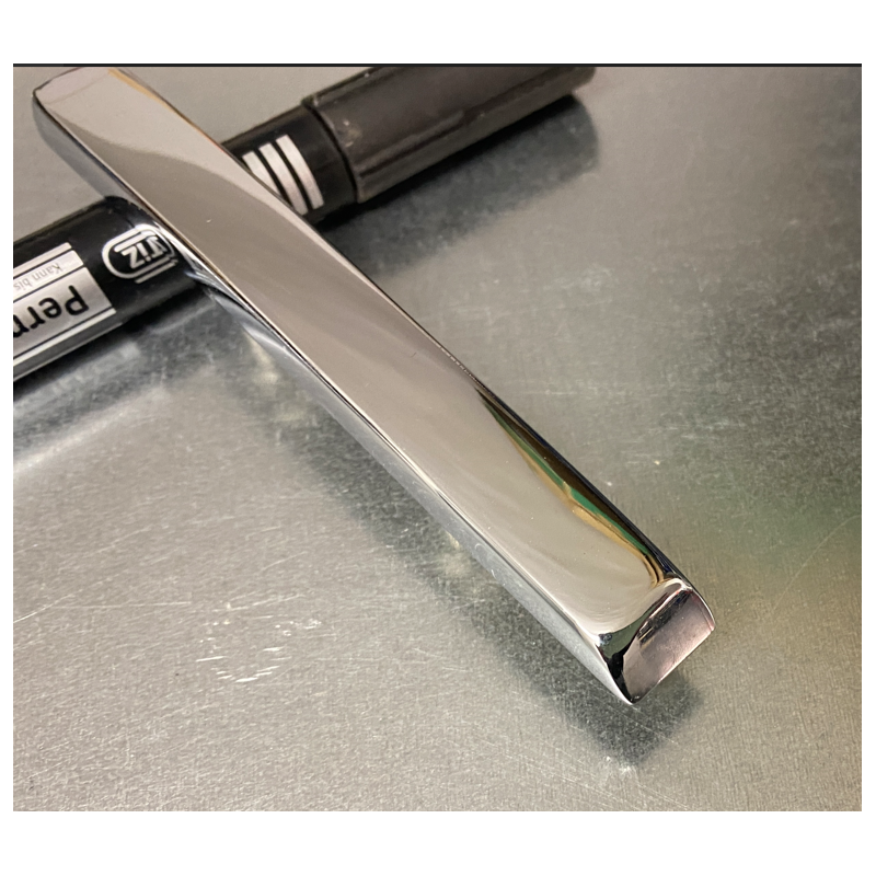 Zierleiste zwischen Grill und Motorhaube, verchromt - SS ab Bj.'60